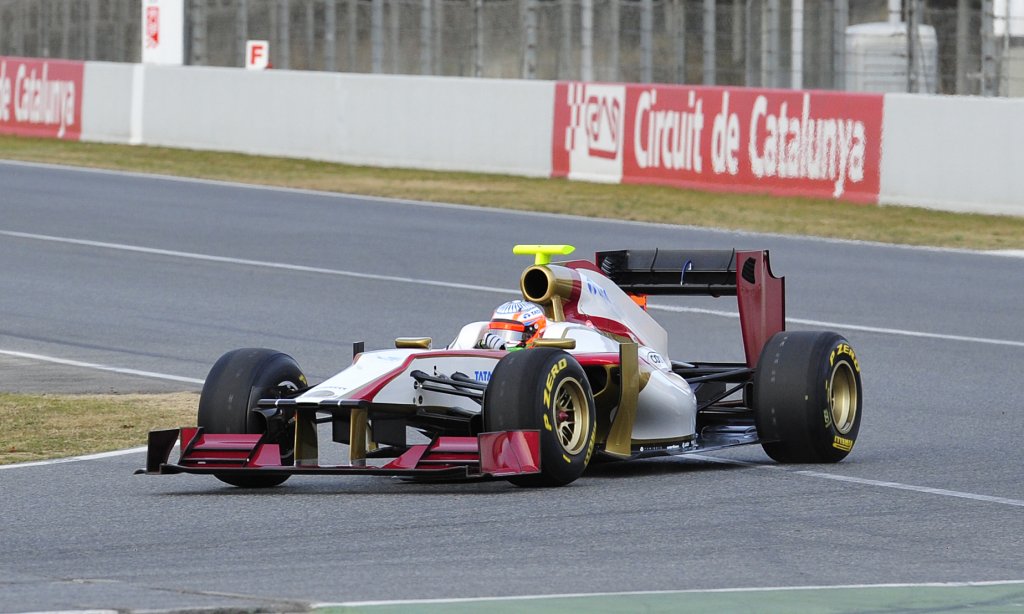 Karthikeyan triller de første runder i HRT raceren
(Foto: HRT F1 Team)